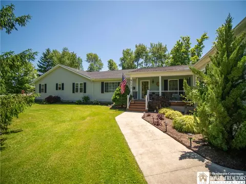 5121 W Lake Rd, Mayville, NY 14757