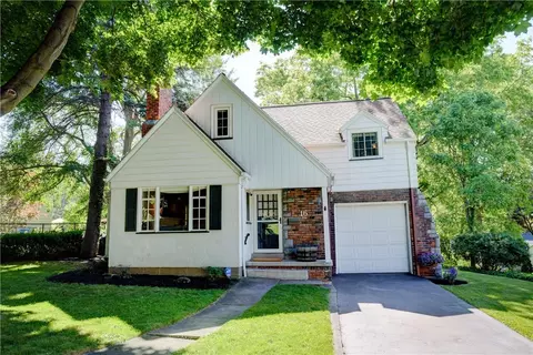 16 Azalea Rd, Rochester, NY 14620
