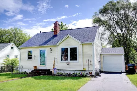 134 Cabot Rd, Greece, NY 14626