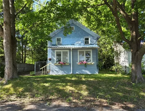 3 Frederick St, Oneonta, NY 13820