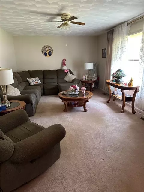 135 John Jay Dr, Irondequoit, NY 14617 photo 5