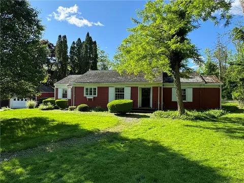 71 Jay St, Geneva, NY 14456
