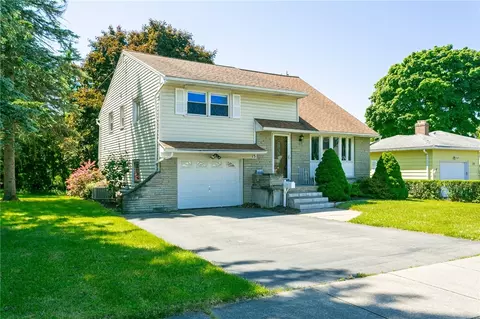 13 Creekside Dr, Irondequoit, NY 14622 photo 28