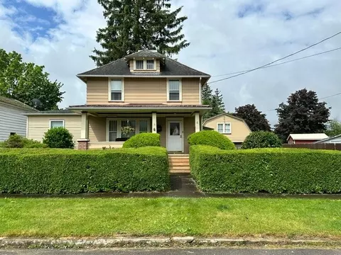 4 Fulton St, North Dansville, NY 14437