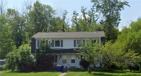42-44 Rose Cir, Hamlin, NY 14464