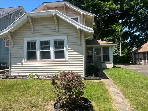 29 33 Vanderlin Park, Irondequoit, NY 14622