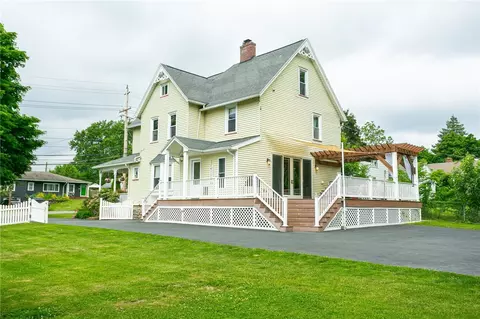 288 Pardee Rd, Irondequoit, NY 14609 photo 3