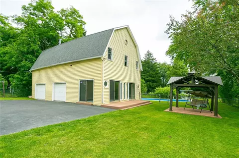 288 Pardee Rd, Irondequoit, NY 14609 photo 45