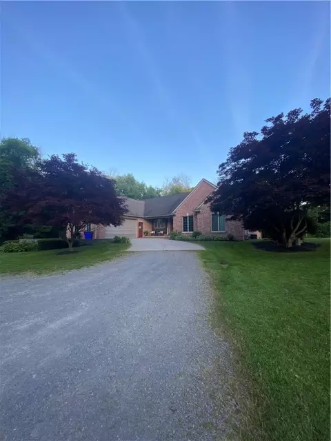 16770 Smith Dr, Kendall, NY 14476