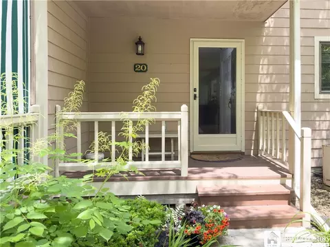 29 Elm Ln, Chautauqua, NY 14722