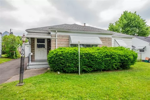 186 Falstaff Rd, Irondequoit, NY 14609