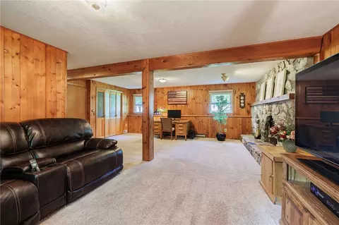 933 Joylene Dr, Webster, NY 14580 photo 17