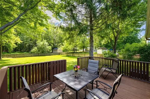 933 Joylene Dr, Webster, NY 14580 photo 25