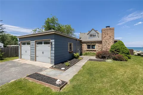 58 W Beach Dr, Parma, NY 14468