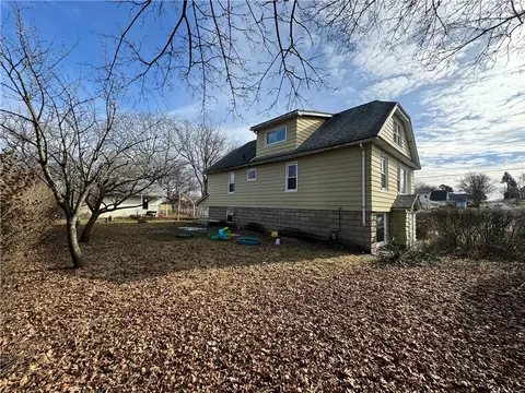 292 Clark Ave, Irondequoit, NY 14609 photo 3