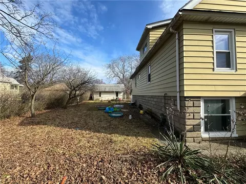 292 Clark Ave, Irondequoit, NY 14609 photo 4