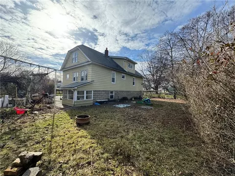 292 Clark Ave, Irondequoit, NY 14609 photo 2