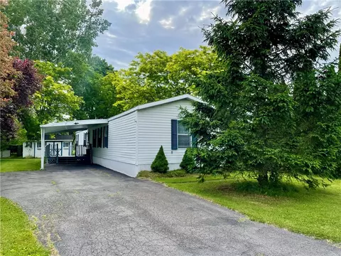 1021 Apt 32 Waterloo-geneva Rd, Waterloo, NY 13165