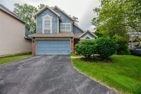 16 Brittany Cir, Rochester, NY 14618