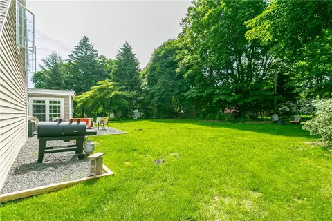 221 Pinecrest Dr, Irondequoit, NY 14617 photo 42