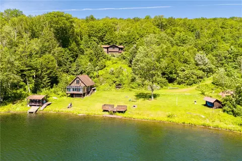 752-754 Barkaboom Rd, Andes, NY 13731