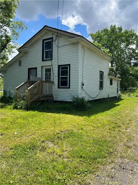 5615 State Route 21, Williamson, NY 14589