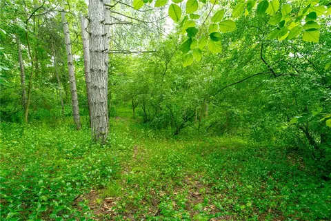 150 Steele Rd, Perinton, NY 14450