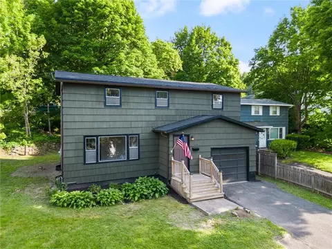 2101 Bellevue Ave, Syracuse, NY 13207