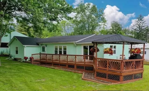 9835 Sunset-s Sylpk, Wayne, NY 14840