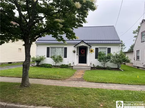 21 W Mosher St, Ellicott, NY 14733