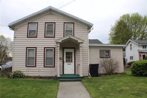 55 Chapel St, Mount Morris, NY 14510