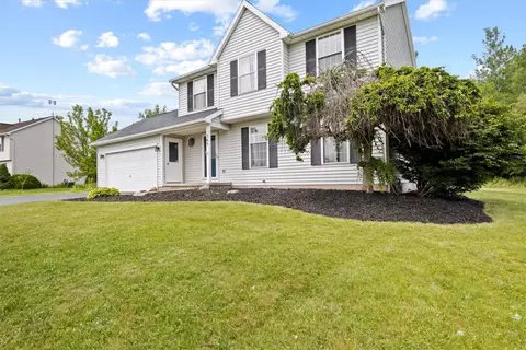 365 Highfield Dr, Macedon, NY 14502