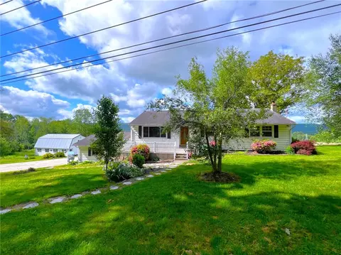 7284 E Washington St, Bath, NY 14810