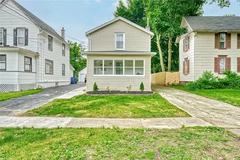 183 Stutson St, Rochester, NY 14612