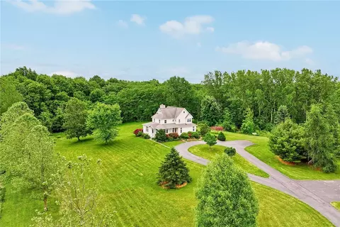 872 Whittier Rd, Ogden, NY 14559