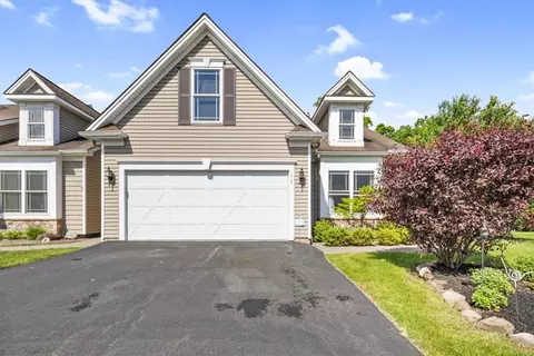 172 Seasons Trl, Webster, NY 14580