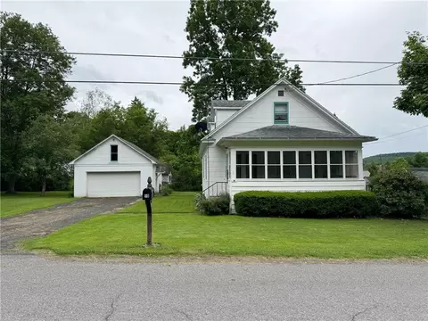 10 Mckune Ave, Bradford, PA 16701