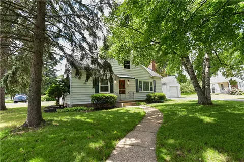 225 Laney Rd, Rochester, NY 14620