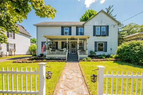 6272 Walkers Corner Rd, Byron, NY 14422