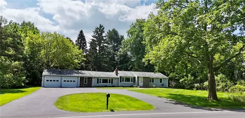 1297 Lake Road Rd, Webster, NY 14580