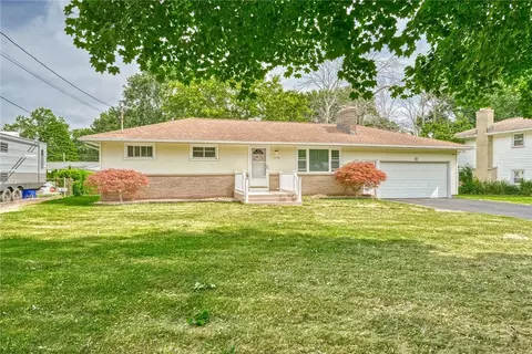 1286 Weiland Rd, Greece, NY 14626