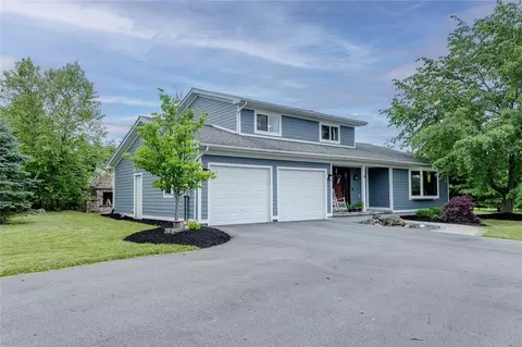 61 Orchard Park Dr, Geneva, NY 14456