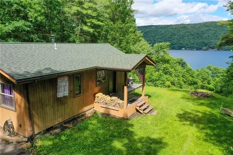 14011 W Lake Rd, Hammondsport, NY 14840