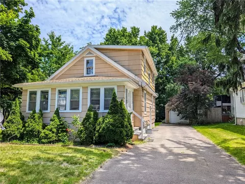 234 Matilda St, Gates, NY 14606