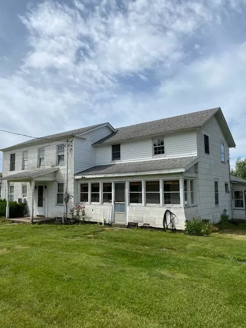 13421 Ridge Rd W, Gaines, NY 14411