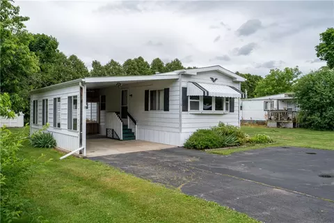 9 Marks Trailer Ct, North Dansville, NY 14437