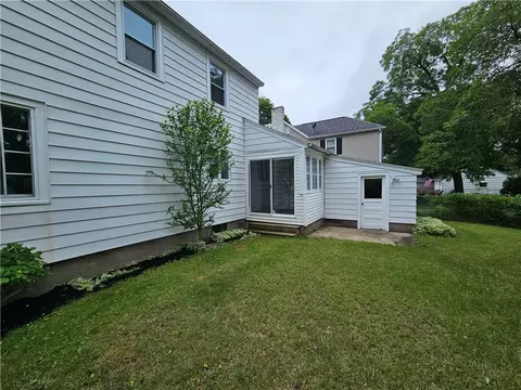 350 Scholfield Rd, Irondequoit, NY 14617 photo 17