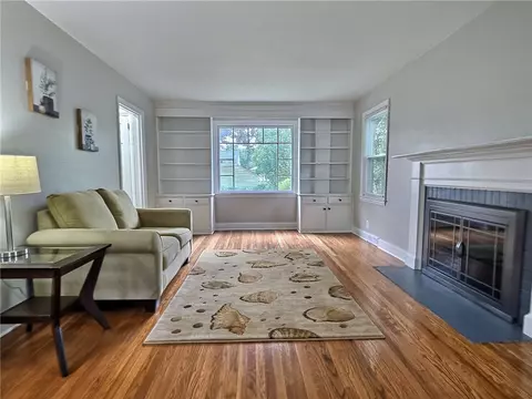350 Scholfield Rd, Irondequoit, NY 14617 photo 8