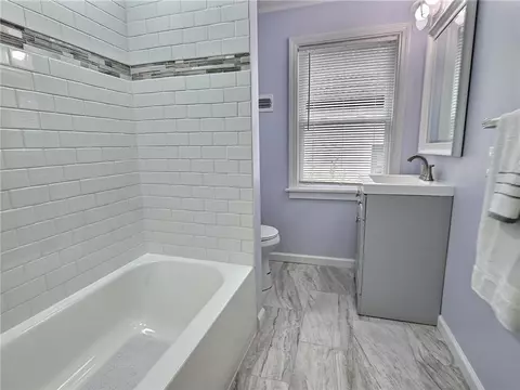 350 Scholfield Rd, Irondequoit, NY 14617 photo 9