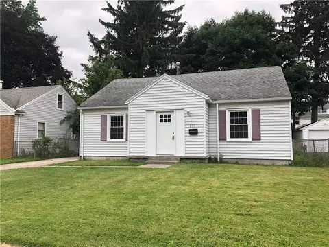 356 Falstaff Rd, Irondequoit, NY 14609